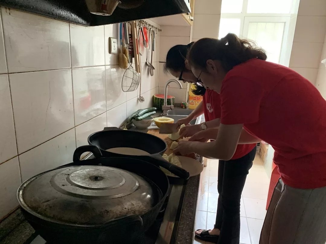 無聲的世界,有聲的愛 遠行愛 無聲的世界,有聲的愛 遠行愛