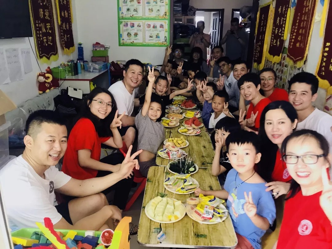 無聲的世界,有聲的愛 遠行愛 無聲的世界,有聲的愛 遠行愛